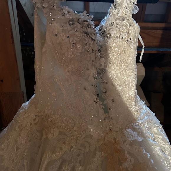 In fair  condition has one Stain but that’s the only issue dry clean - Picture 5 of 5